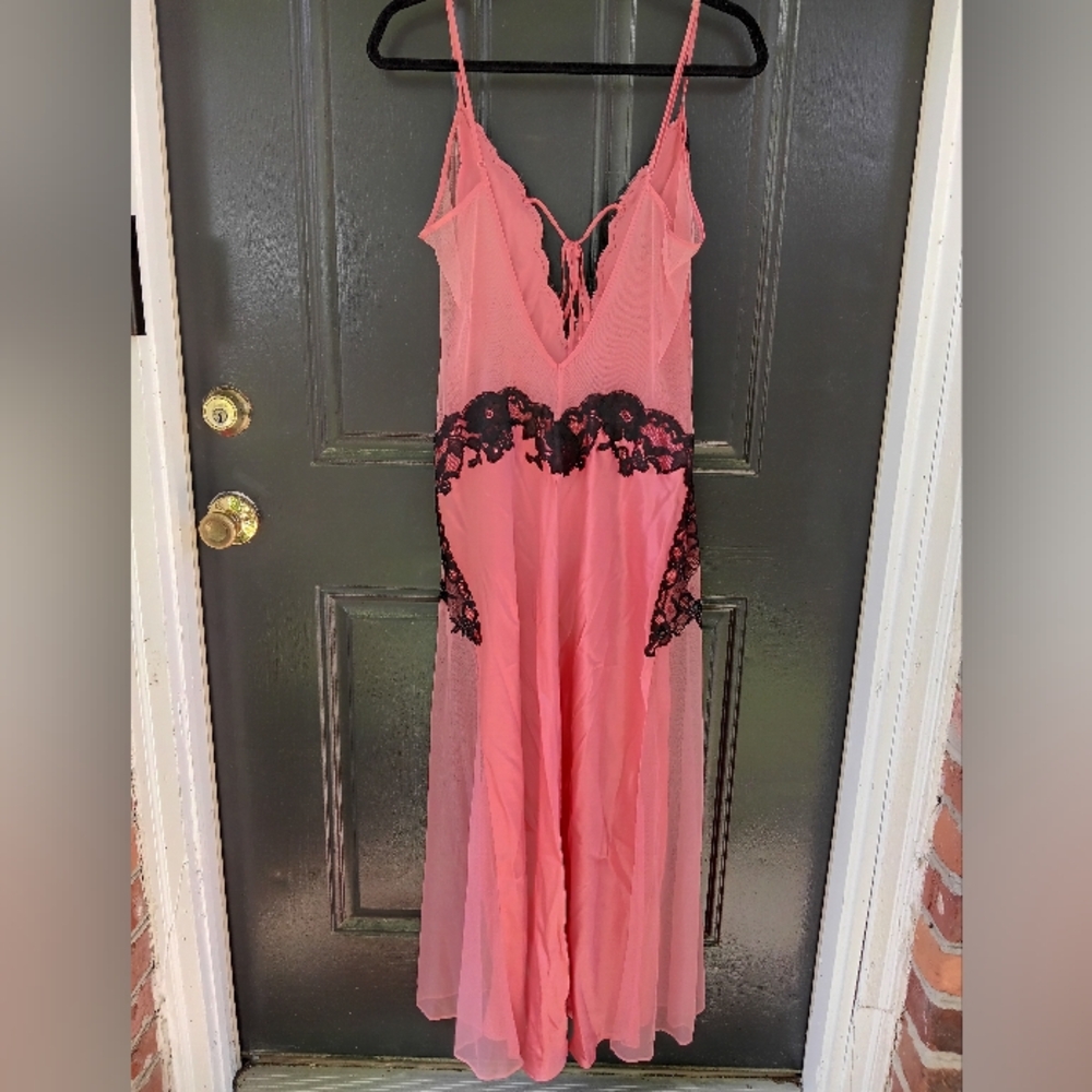 Jacalyn Bennett Fredericks of Hollywood Nightgown Lace 100% Silk Pink/Peach Blk - Picture 9 of 14